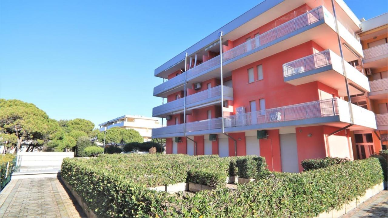 Condominio Biloba-Gemini Bibione Exterior photo