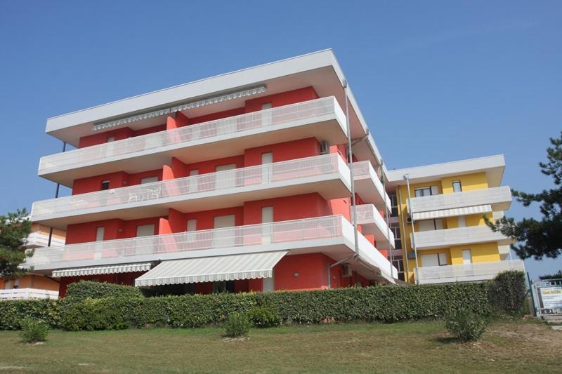 Condominio Biloba-Gemini Bibione Exterior photo