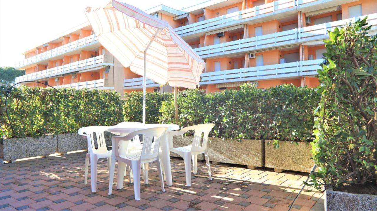 Condominio Biloba-Gemini Bibione Exterior photo